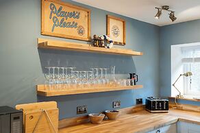 Shorefront Apartment - Sea View With 3 Bedrooms