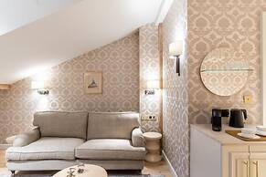 Hotel Unicus Palace Old Town - Destigo Hotels