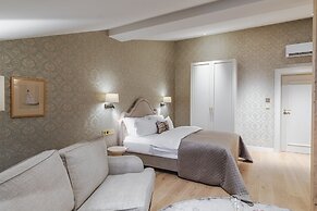 Hotel Unicus Palace Old Town - Destigo Hotels
