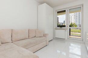 Spacious Targowek Apartment by Renters