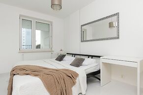 Spacious Targowek Apartment by Renters