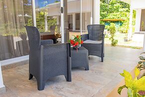 Macmillan's Holiday Villas