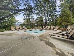 Hidden Haven At Apache Trail! 4 Bedroom Townhouse by RedAwning