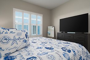 134 Pearl St 3 Bedroom Home by RedAwning