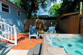 Hot Tub Home With Commercial Parking