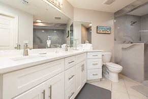 Phoenix On The Bay 1310 2 Bedroom Condo by Redawning
