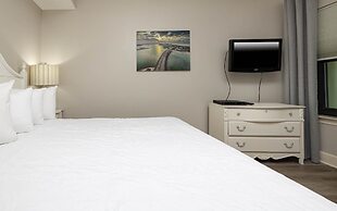 Phoenix On The Bay 1310 2 Bedroom Condo by Redawning