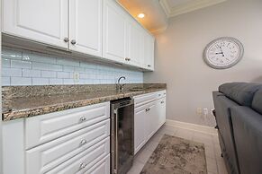 Phoenix On The Bay 1310 2 Bedroom Condo by Redawning