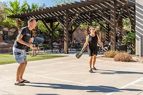 Mollie's Landing 7 Bedroom Home