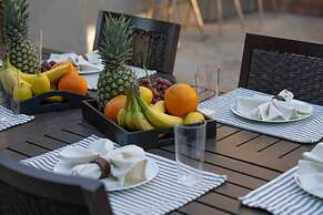 Mollie's Landing 7 Bedroom Home