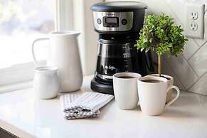 Mollie's Landing 7 Bedroom Home