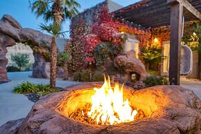 Mollie's Landing 7 Bedroom Home