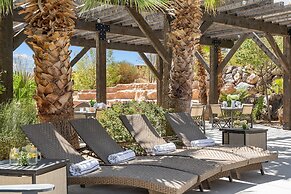 Mollie's Landing 7 Bedroom Home