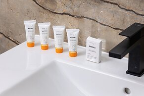 Kopiec Kraka Apartment by Renters