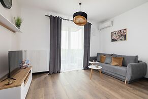 Kopiec Kraka Apartment by Renters