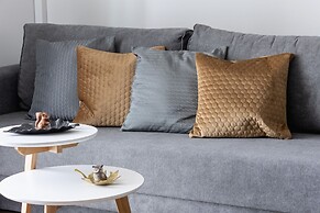 Kopiec Kraka Apartment by Renters