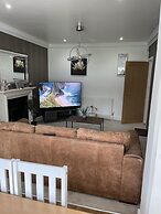 Beautiful 5-bed House in Walsall