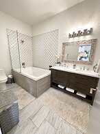 Eagles Landing Lodge Private Suites and Group Lodging