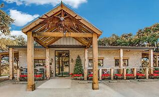 Eagles Landing Lodge Private Suites and Group Lodging