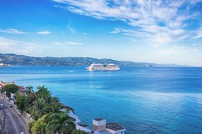 Montego Bay Club Apartments