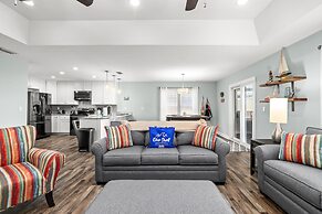 Coral Cabana - 3BD 2BA Home Close to Beach w/ Optional Golf Cart!