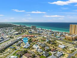 Coral Cabana - 3BD 2BA Home Close to Beach w/ Optional Golf Cart!