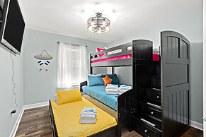 Coral Cabana - 3BD 2BA Home Close to Beach w/ Optional Golf Cart!