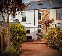 Impeccable 3-bed House in Newquay