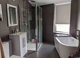 Impeccable 3-bed House in Newquay