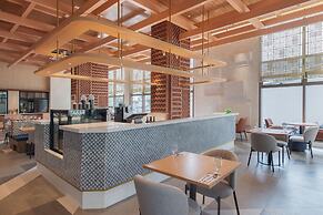 Citadines Roces Quezon City