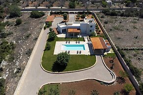 3239 Domina 55 by Perle di Puglia