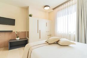 3239 Domina 55 by Perle di Puglia