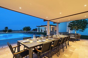 3239 Domina 55 by Perle di Puglia