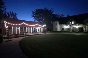 The Luxo Wine Museum Hotel