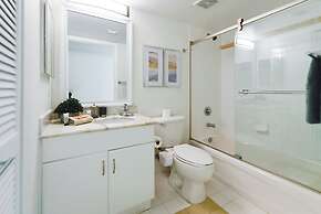 Direct Ocean View 3Br at Brickell