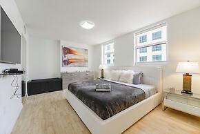 Direct Ocean View 3Br at Brickell