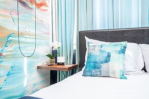 ATL Downtown Condo with Free Parking