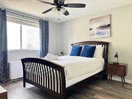 ATL Downtown 2B Condo with Free Parking