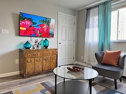 ATL Downtown 2B Condo with Free Parking