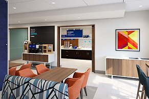 Holiday Inn Express and Suites Mansfield Ontario, an IHG Hotel