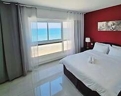 SHaYaSH apartments Leonardo Bat-Yam