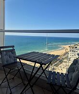 SHaYaSH apartments Leonardo Bat-Yam