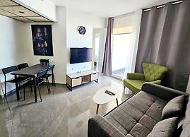 SHaYaSH apartments Leonardo Bat-Yam