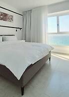 SHaYaSH apartments Leonardo Bat-Yam