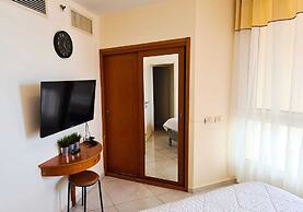 SHaYaSH apartments Leonardo Bat-Yam