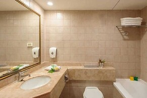 SHaYaSH apartments Leonardo Bat-Yam