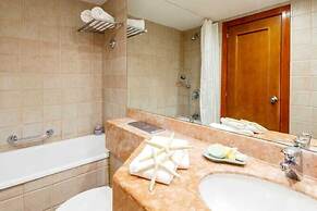 SHaYaSH apartments Leonardo Bat-Yam