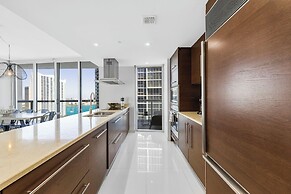 Icon Brickell Luxury Residence