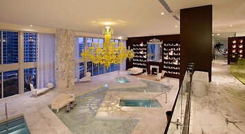Icon Brickell Luxury Residence