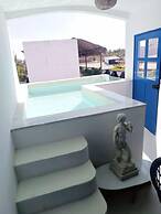 TRIBUS Experience Inn